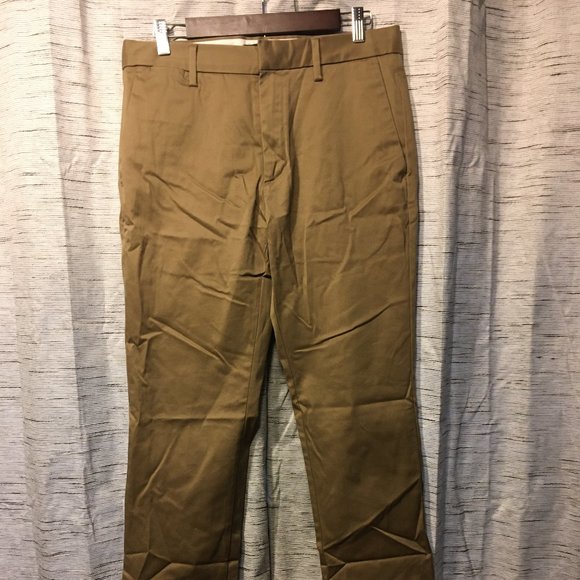 Banana Republic Khaki Chinos - Picture 1 of 3